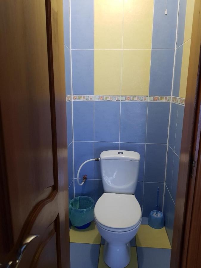 Дом Для Души С Бассейном Целиком Hotel Vinnytsia Bagian luar foto