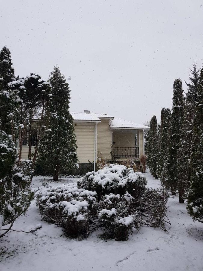 Дом Для Души С Бассейном Целиком Hotel Vinnytsia Bagian luar foto